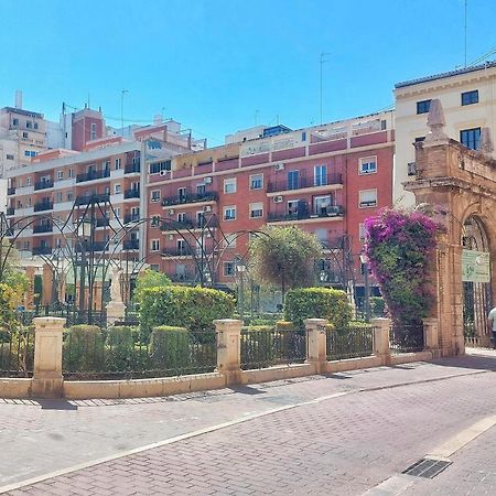 Hogar Vera Apartments&Bikes فالنسيا المظهر الخارجي الصورة